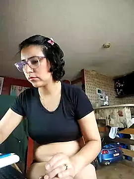 Im Alma  online show from March 6, 1:03 pm