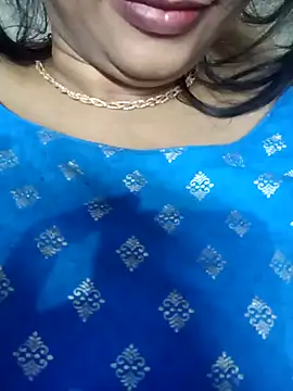 Snapshot of Wifesuman40 chatting on December 15, 3:24 am Wifesuman40 online show from December 15, 3:24 am