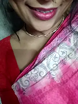 Snapshot of Wifesuman40 chatting on December 15, 10:50 am Wifesuman40 online show from December 15, 10:50 am