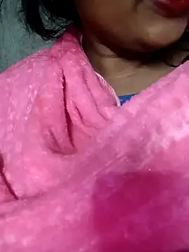 Snapshot of Wifesuman40 chatting on December 19, 3:18 am Wifesuman40 online show from December 19, 3:18 am