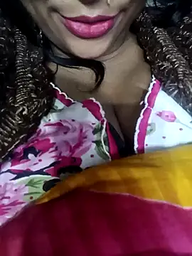 Snapshot of Wifesuman40 chatting on December 21, 5:29 pm Wifesuman40 online show from December 21, 5:29 pm