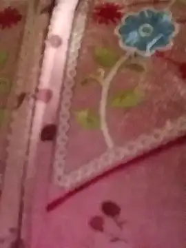 Snapshot of Wifesuman40 chatting on December 22, 6:17 am Wifesuman40 online show from December 22, 6:17 am