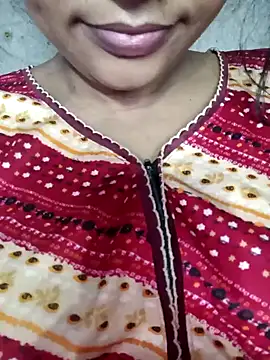 Snapshot of Wifesuman40 chatting on December 24, 2:32 am Wifesuman40 online show from December 24, 2:32 am