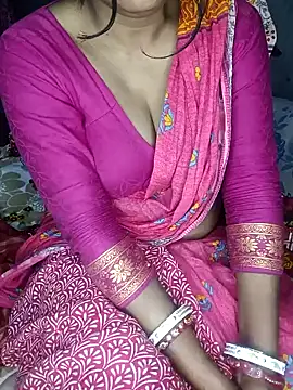 Snapshot of Wifesuman40 chatting on December 25, 10:28 am Wifesuman40 online show from December 25, 10:28 am