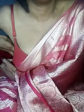 Snapshot of Wifesuman40 chatting on January 10, 7:04 am Wifesuman40 online show from January 10, 7:04 am