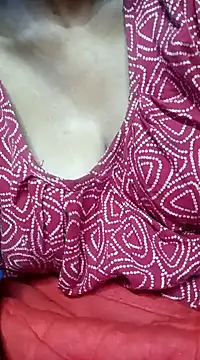 Snapshot of Wifesuman40 chatting on January 19, 1:53 am Wifesuman40 online show from January 19, 1:53 am