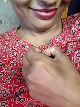 Snapshot of Wifesuman40 chatting on March 3, 5:42 am Wifesuman40 online show from March 3, 5:42 am