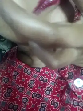 Snapshot of Wifesuman40 chatting on March 7, 11:40 am Wifesuman40 online show from March 7, 11:40 am