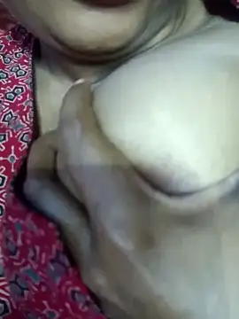 Snapshot of Wifesuman40 chatting on March 8, 5:17 am Wifesuman40 online show from March 8, 5:17 am