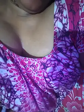 Snapshot of Wifesuman40 chatting on November 5, 10:48 am Wifesuman40 online show from November 5, 10:48 am