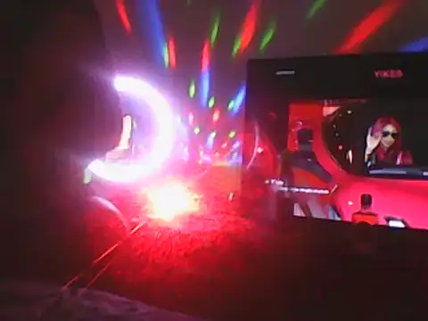 Snapshot of YourFaceMyThrone27 chatting on January 7, 6:24 pm YourFaceMyThrone27 online show from January 7, 6:24 pm