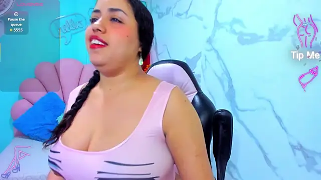 Snapshot of cristal_horny19 chatting on July 4, 4:07 am cristal horny19 online show from July 4, 4:07 am