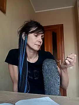 Francenia lolis online show from October 30, 7:54 am