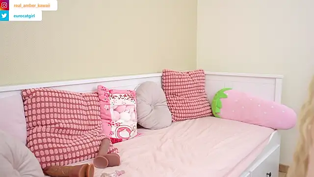 Amber Kawaii online show from February 16, 5:20 pm