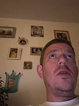 Snapshot of mrwright878787 chatting on January 11, 5:52 am mrwright878787 online show from January 11, 5:52 am