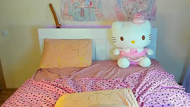 Snapshot of kuraii1_ chatting on March 6, 7:54 pm kuraii1  online show from March 6, 7:54 pm