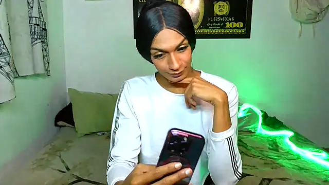 alexxa Rooa online show from April 16, 11:18 pm