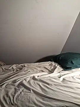 PNTlooker256 online show from February 8, 2:59 am