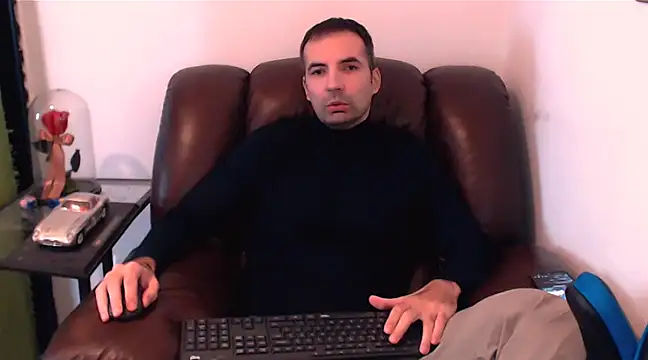 Leo 1617 online show from December 16, 10:50 am