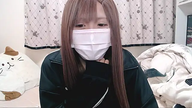  hiyor  online show from March 15, 7:09 pm