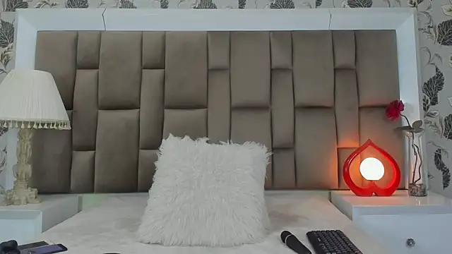 Snapshot of AlizonMoreti chatting on December 30, 2:08 pm AlizonMoreti online show from December 30, 2:08 pm