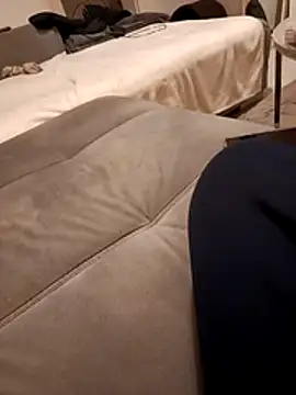 vielcumm online show from February 24, 7:45 pm