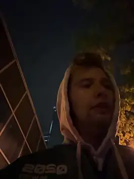 Snapshot of CDLukeLucy420 chatting on September 25, 8:23 pm CDLukeLucy420 online show from September 25, 8:23 pm