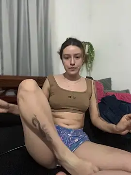 Snapshot of Ginger_Foxy chatting on April 22, 10:55 pm Ginger Foxy online show from April 22, 10:55 pm