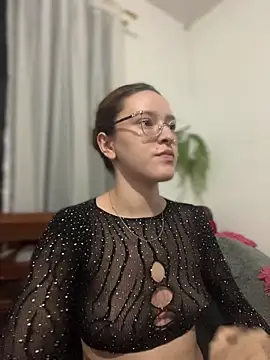 Snapshot of Ginger_Foxy chatting on April 24, 11:40 pm Ginger Foxy online show from April 24, 11:40 pm