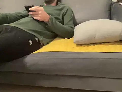 4small4inchlol online show from January 17, 12:59 am