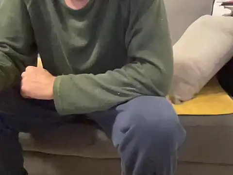 4small4inchlol online show from January 18, 10:13 pm