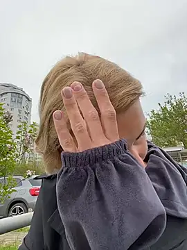 SandraCarter online show from April 18, 7:34 am