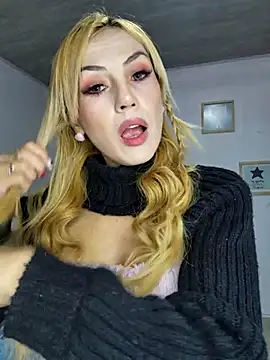 Snapshot of alicev_kitty chatting on February 18, 1:11 pm alicev kitty online show from February 18, 1:11 pm