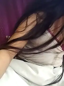 Snapshot of beautiful_himanshi2 chatting on December 23, 9:16 am beautiful himanshi2 online show from December 23, 9:16 am