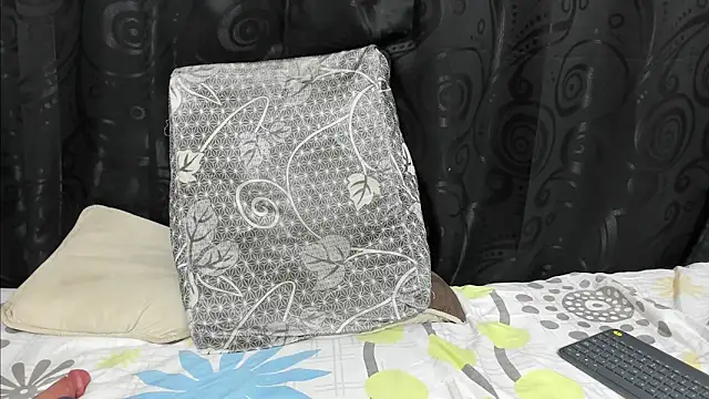 Snapshot of Rachel_Dubois chatting on December 17, 5:18 am Rachel Dubois online show from December 17, 5:18 am