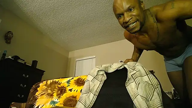 Snapshot of SexxyreddMale chatting on March 2, 10:14 am SexxyreddMale online show from March 2, 10:14 am