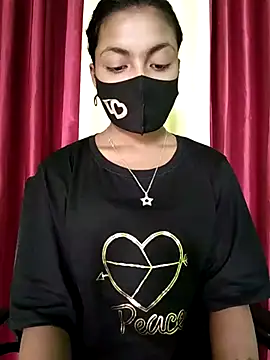 Snapshot of Myra-sen chatting on February 12, 7:02 am Myra-sen online show from February 12, 7:02 am