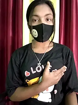 Snapshot of Myra-sen chatting on February 25, 4:14 am Myra-sen online show from February 25, 4:14 am