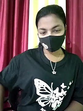 Snapshot of Myra-sen chatting on March 7, 4:02 am Myra-sen online show from March 7, 4:02 am