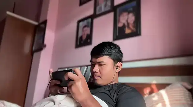 rasbari22 online show from December 27, 8:45 am