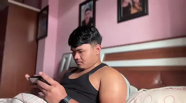 Snapshot of rasbari22 chatting on January 22, 9:13 am rasbari22 online show from January 22, 9:13 am