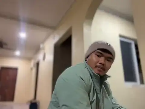 Snapshot of rasbari22 chatting on November 10, 9:58 pm rasbari22 online show from November 10, 9:58 pm