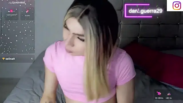 saskya online show from February 1, 7:40 am