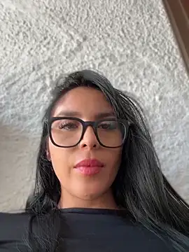  miaquevedo  online show from April 12, 4:23 pm