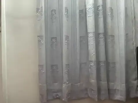 Snapshot of SissyAyush chatting on March 17, 12:19 am SissyAyush online show from March 17, 12:19 am