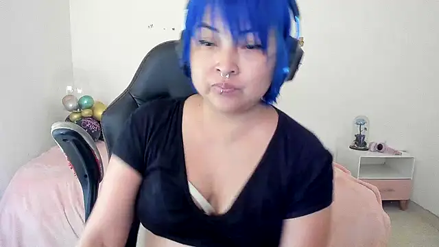 Shaddycute  online show from October 9, 7:34 pm