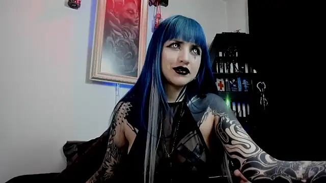Snapshot of DimmuandDarkness chatting on July 18, 6:17 am DimmuandDarkness online show from July 18, 6:17 am