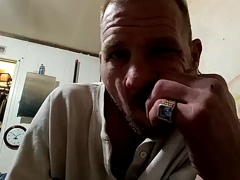 Snapshot of gettinit2wice chatting on December 12, 5:59 pm gettinit2wice online show from December 12, 5:59 pm