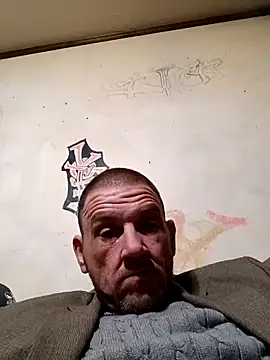 Snapshot of gettinit2wice chatting on February 11, 7:54 am gettinit2wice online show from February 11, 7:54 am