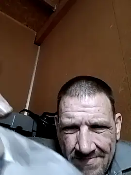 Snapshot of gettinit2wice chatting on February 25, 5:25 pm gettinit2wice online show from February 25, 5:25 pm